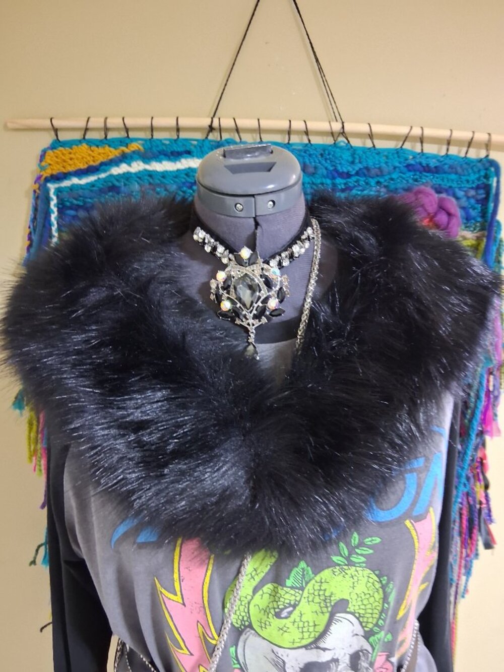 Plush Black Faux Fur Collar Wrap